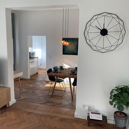Grosse Wohnung In Westend Мюнхен Екстер'єр фото